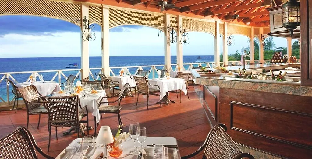 Hotel Sandals 蒙特哥贝